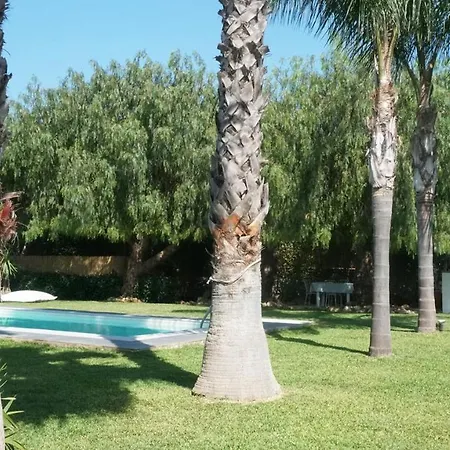 Dependance In Con Piscina